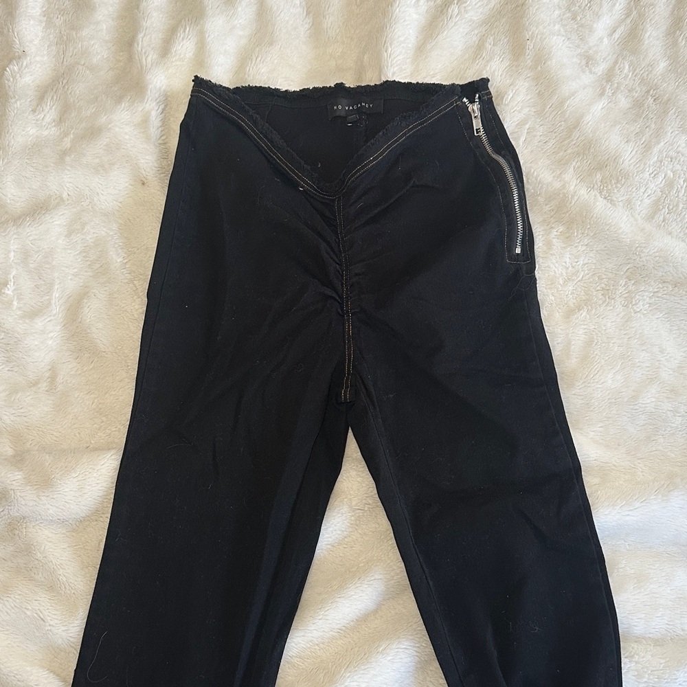 Selfie Leslie / No Vacancy Black Zipper Detail Pants